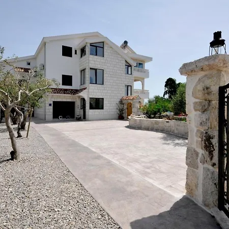 Tatil Evi Family Friendly House With A Swimming Pool Plano, - 23902 Trogir