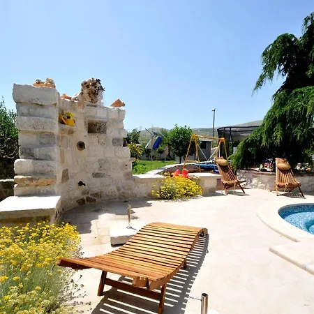 Family Friendly House With A Swimming Pool Plano, - 23902 Tatil Evi *