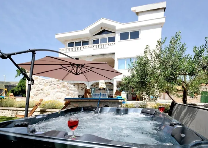 Family Friendly House With A Swimming Pool Plano, - 23902 Trogir