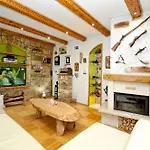 Family Friendly House With A Swimming Pool Plano, - 23902 *