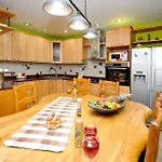 Family Friendly House With A Swimming Pool Plano, - 23902 Holiday home
